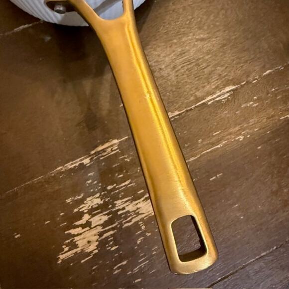 Thyme & Table 2.5 Qt Sauce Pan with Lid - Cream and Gold - Picture 4 of 5